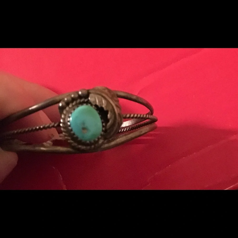Native American petite turquoise stone bracelet Probably a Child’s size